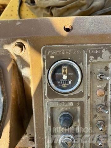 CAT 815B 垃圾压实机
