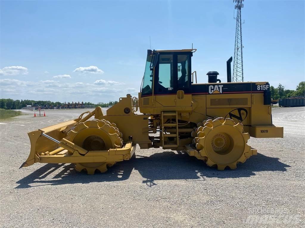 CAT 815F 垃圾压实机