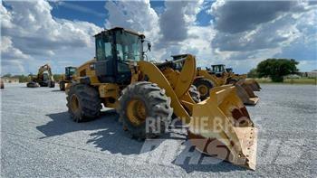 CAT 938M 轮式装载机