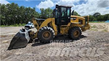 CAT 938M 轮式装载机