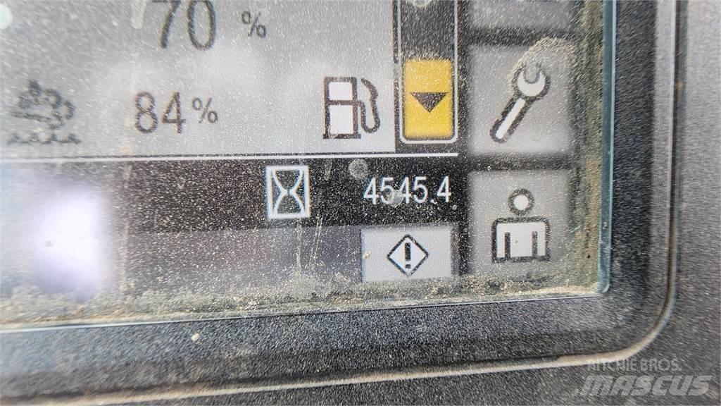 CAT 938M 轮式装载机