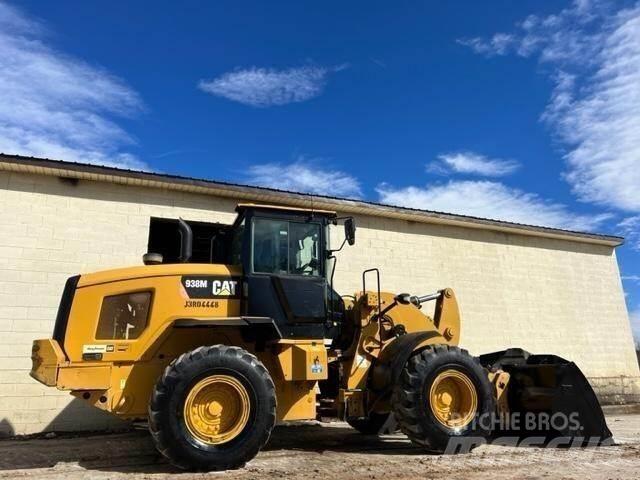 CAT 938M 轮式装载机