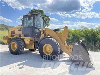 CAT 938M 轮式装载机