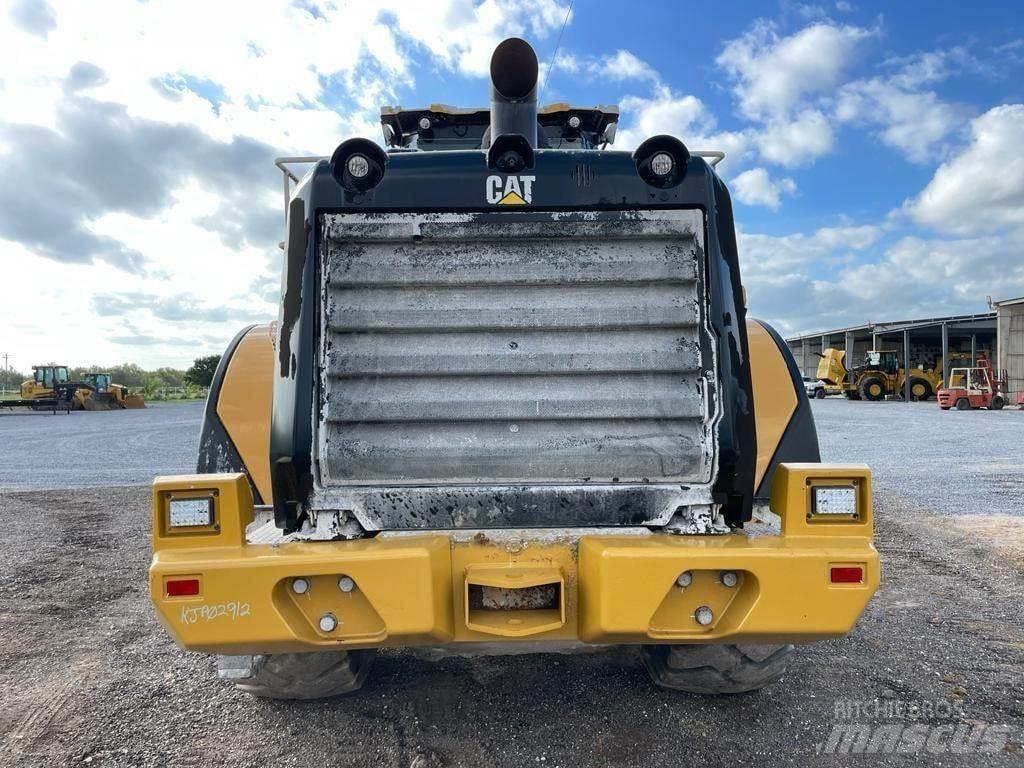 CAT 966M 轮式装载机