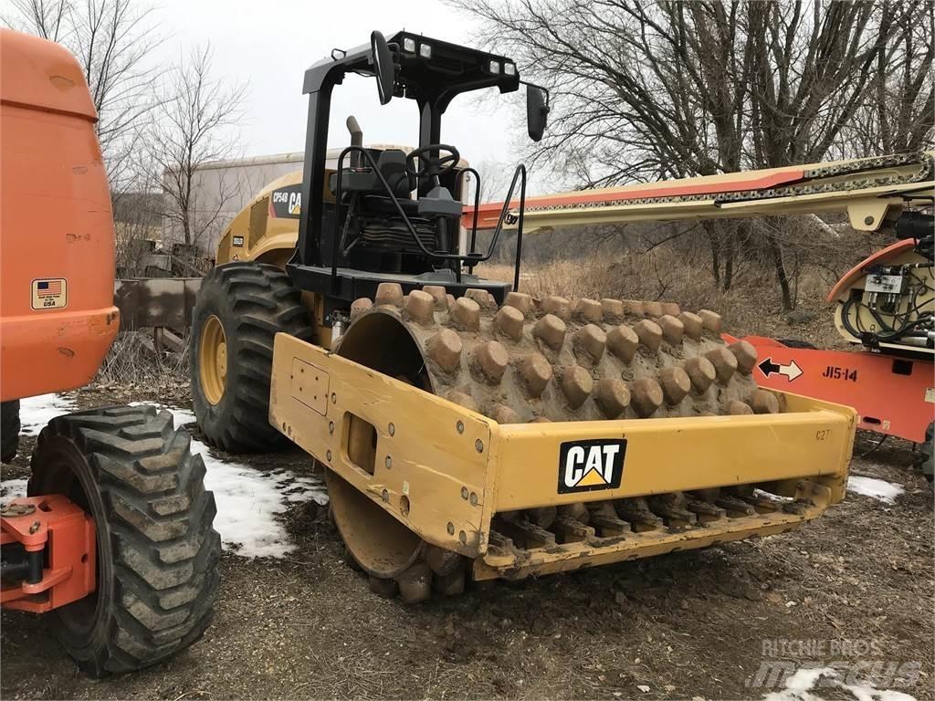 CAT CP54B 垃圾压实机