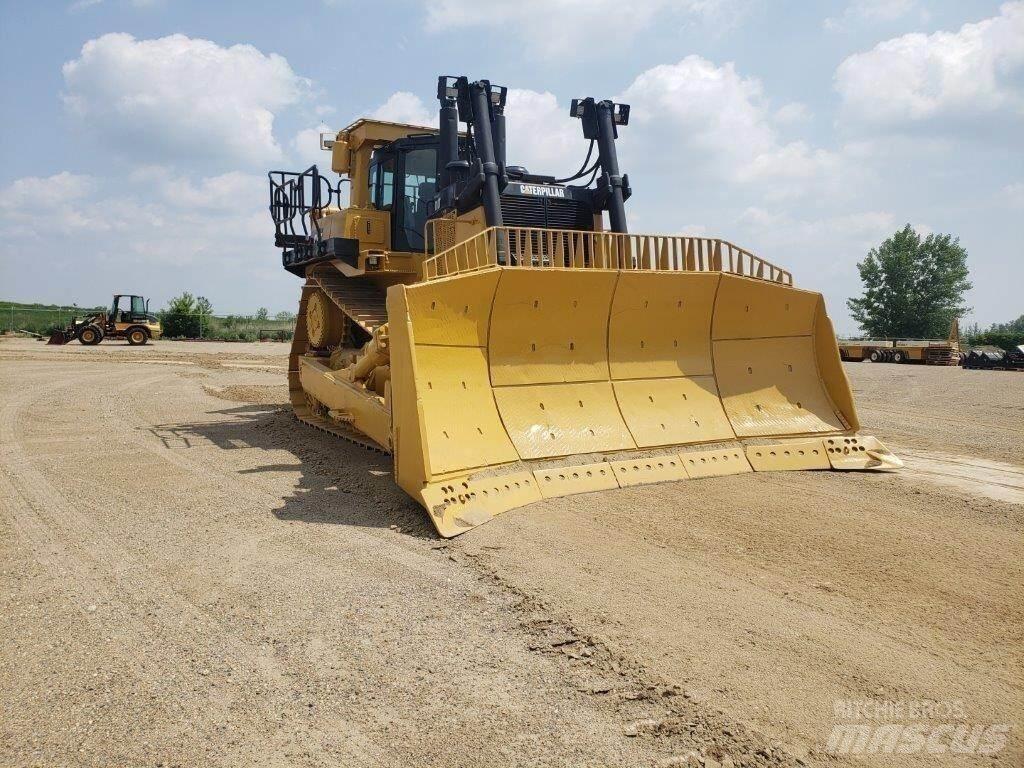 CAT D10T 履带式推土机