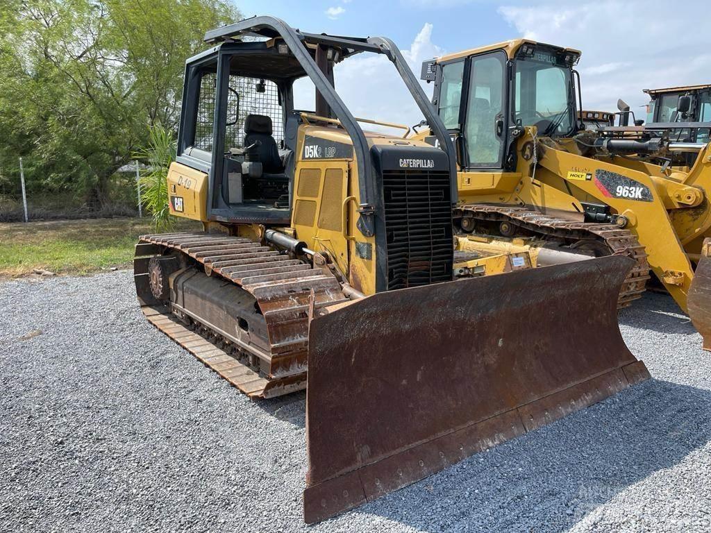CAT D5K2 LGP 履带式推土机