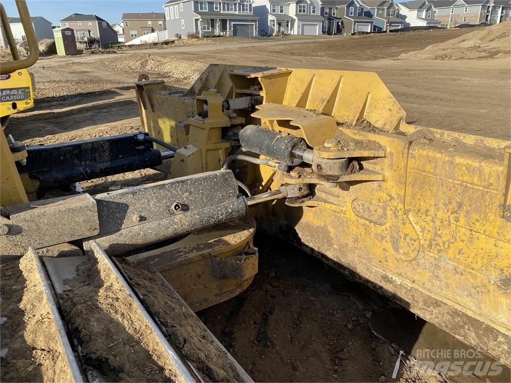 CAT D6N LGP 履带式推土机