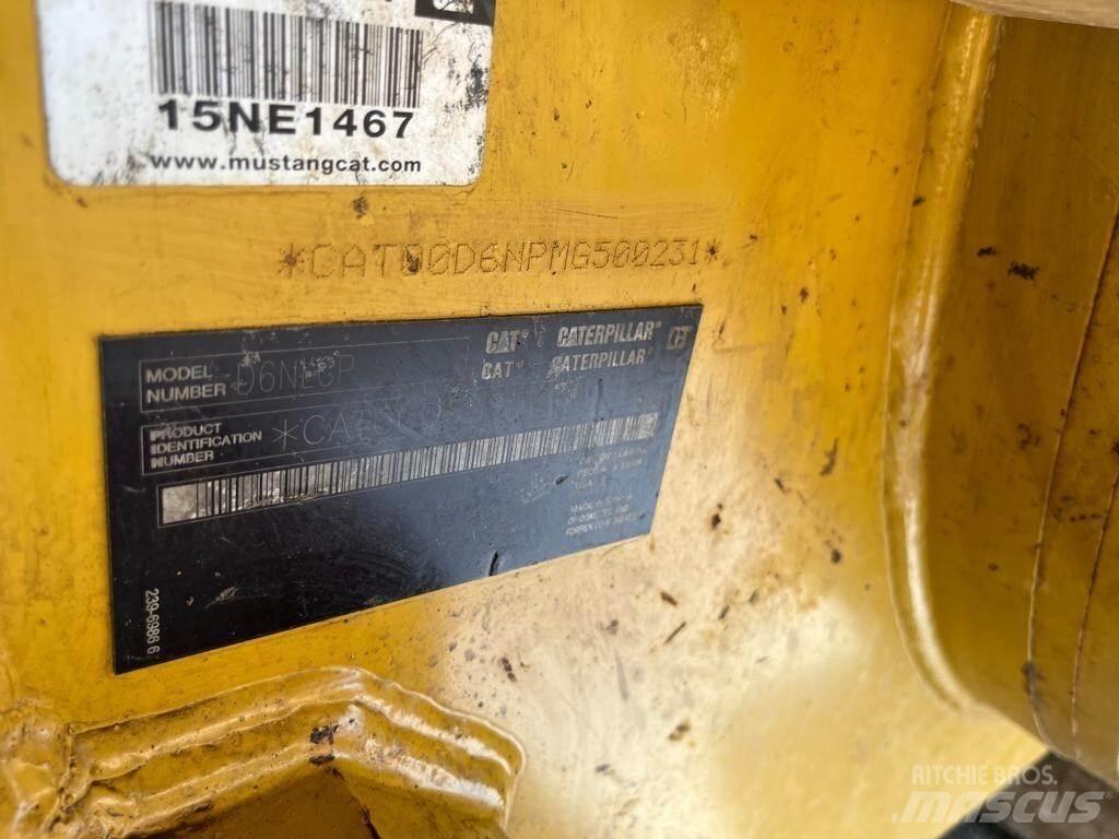 CAT D6N LGP 履带式推土机