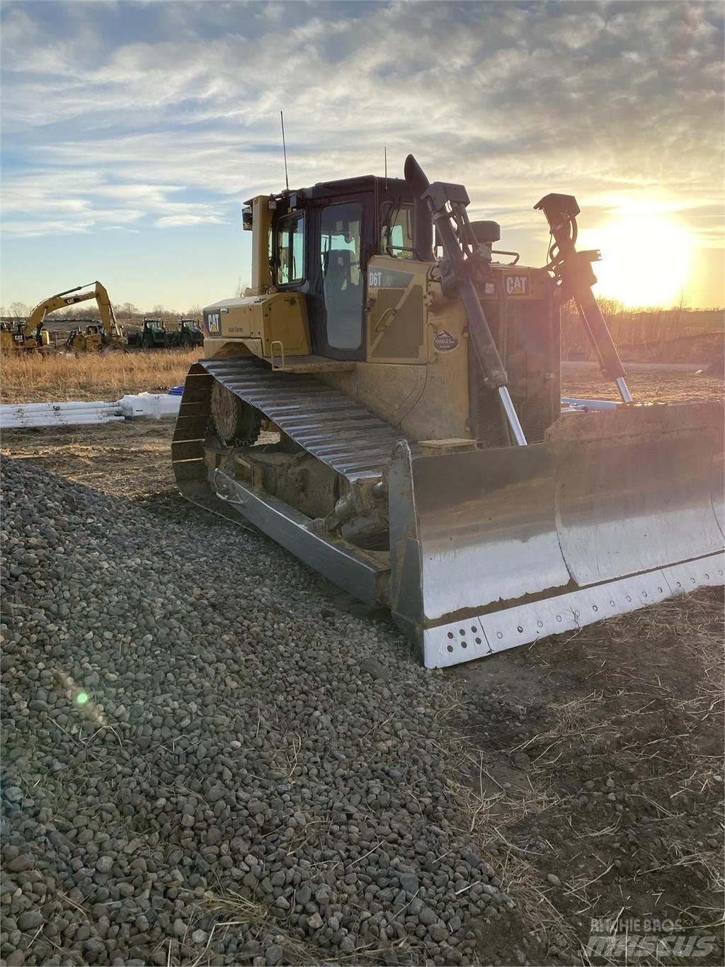 CAT D6T LGP 履带式推土机