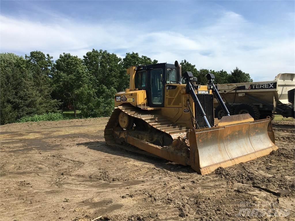 CAT D6T LGP 履带式推土机