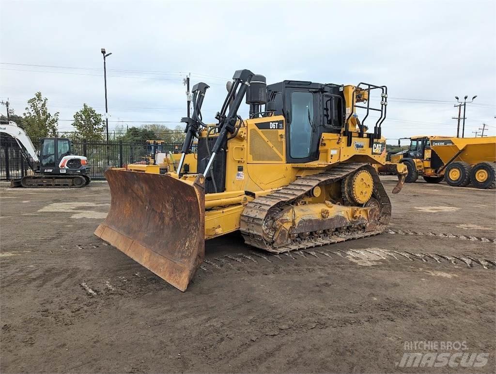 CAT D6T XL 履带式推土机