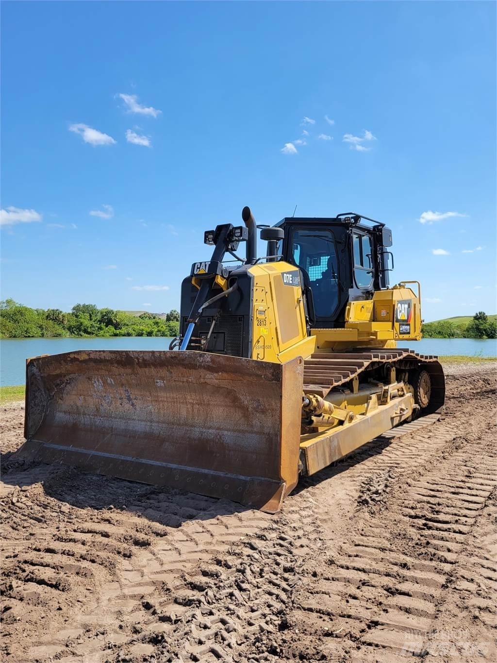 CAT D7E LGP 履带式推土机
