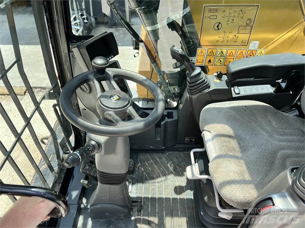 CAT MH3022 工业挖掘机