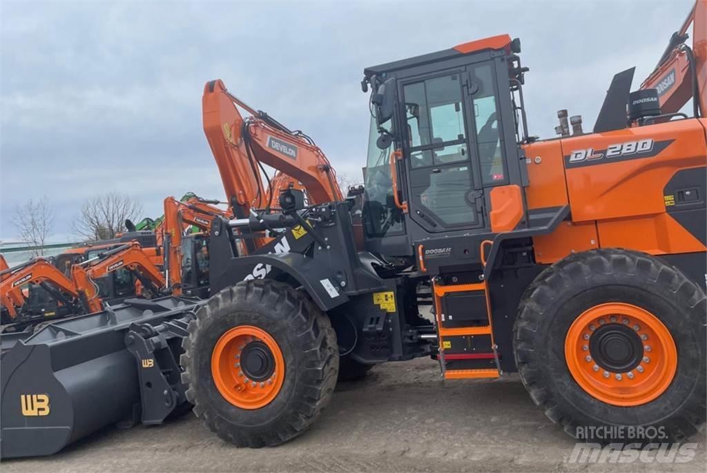 Develon DL280-7 轮式装载机