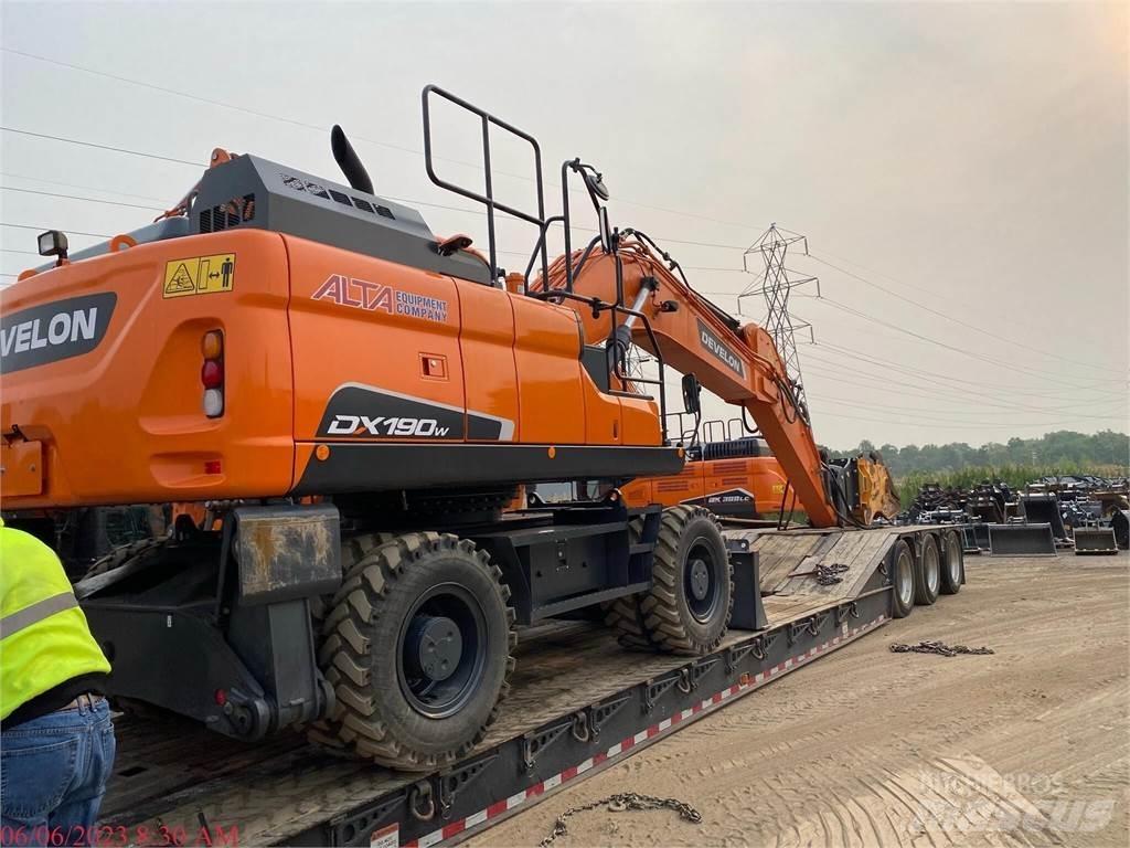 Develon DX190W-5 轮式挖掘机