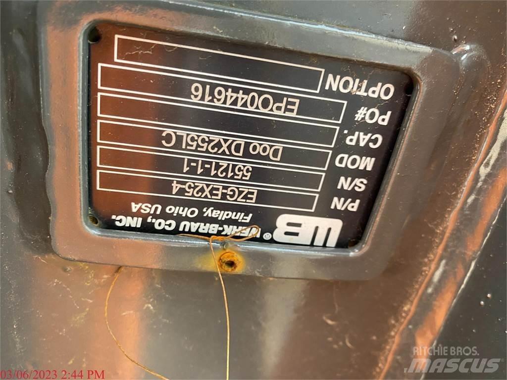 Develon DX255 LC-7 履带挖掘机