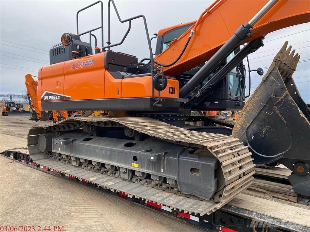 Develon DX255 LC-7 履带挖掘机