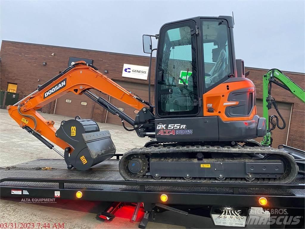 Develon DX55R-7 小型挖掘机