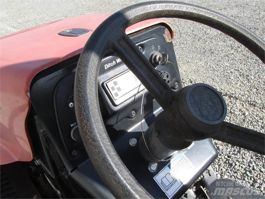Ditch Witch RT30 挖沟机