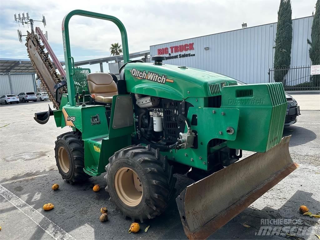Ditch Witch RT45 挖沟机
