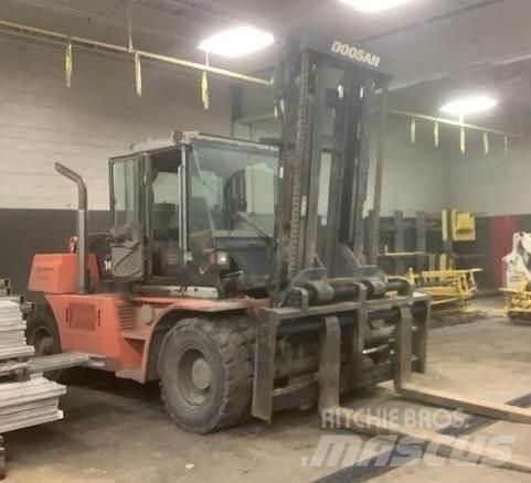 Doosan D160S-7 其他叉车