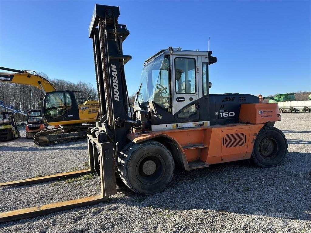 Doosan D160S-7 其他叉车