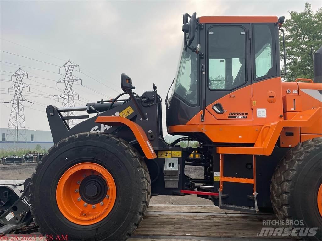 Doosan DL250-5 轮式装载机