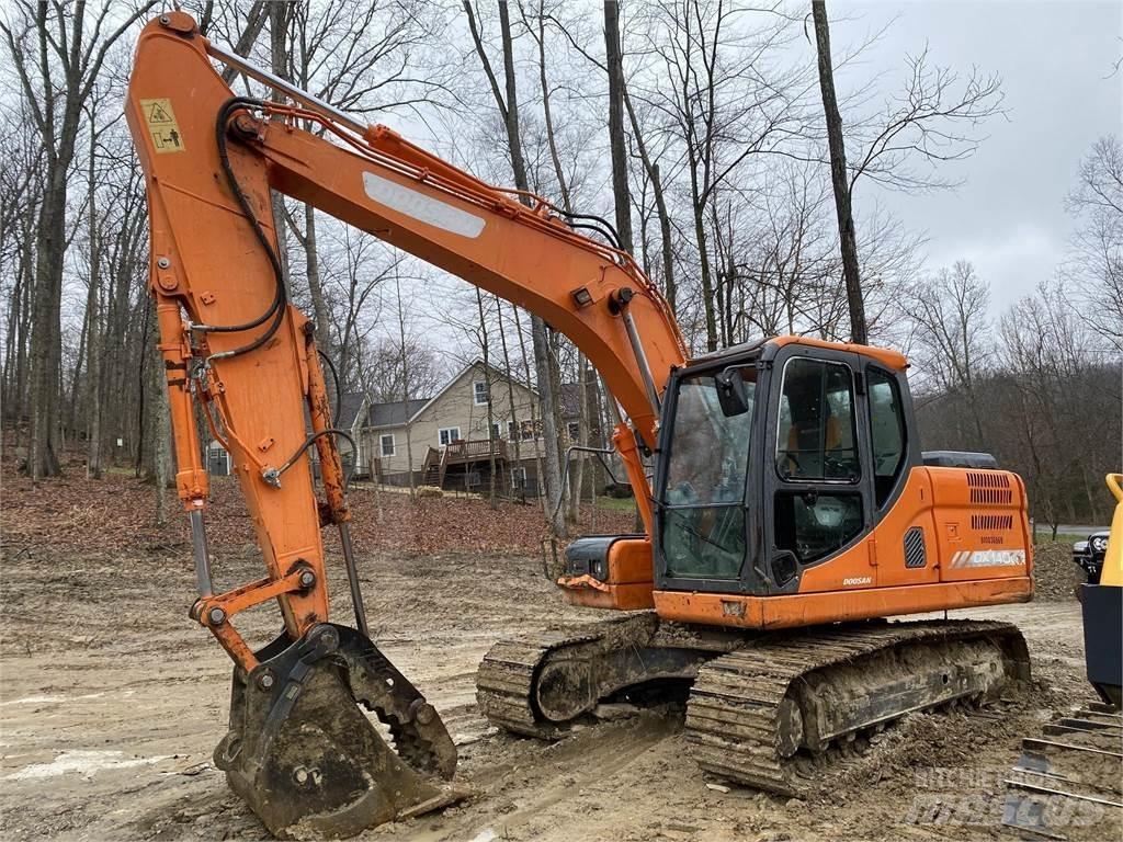 Doosan DX140 LC-3 履带挖掘机
