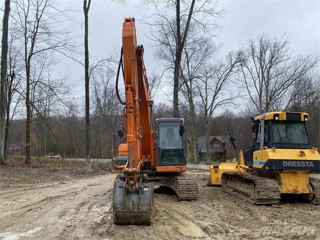 Doosan DX140 LC-3 履带挖掘机