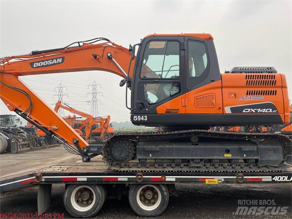 Doosan DX140 LC-5 履带挖掘机