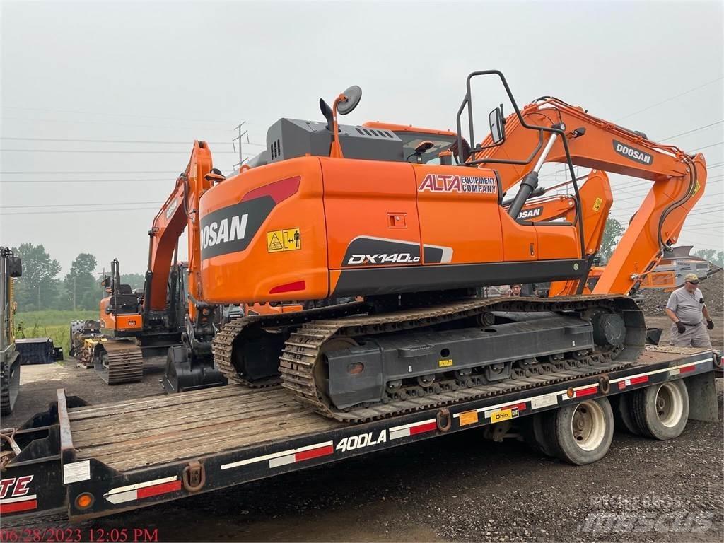 Doosan DX140 LC-5 履带挖掘机