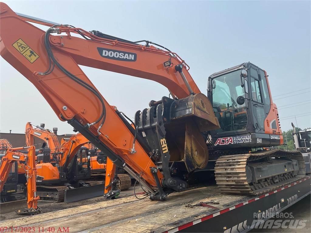 Doosan DX140 LC-5 履带挖掘机