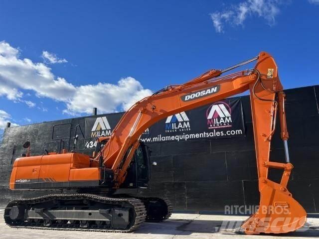 Doosan DX225 LC 履带挖掘机