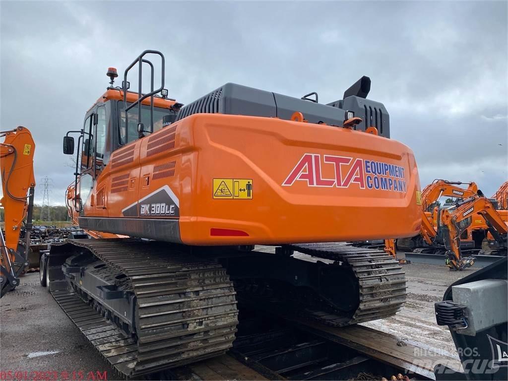 Doosan DX300 LC 履带挖掘机