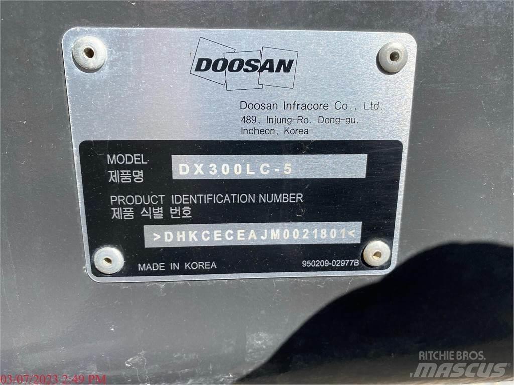 Doosan DX300 LC-5 工业挖掘机