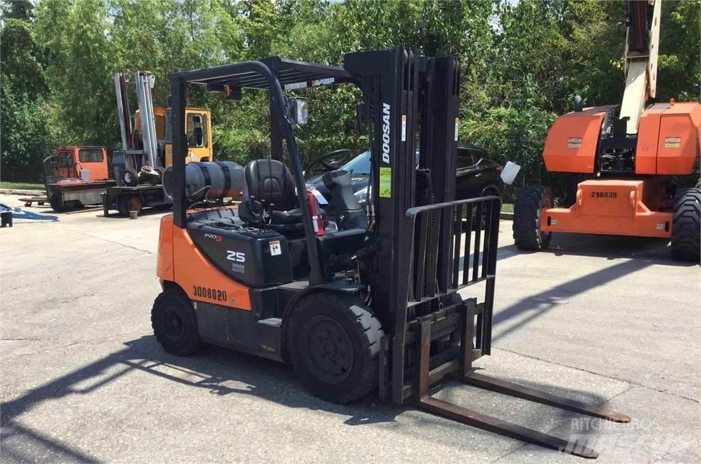 Doosan G25P-5 其他叉车