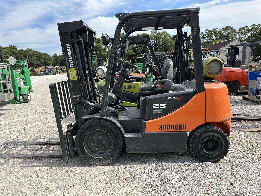 Doosan G25P-5 其他叉车