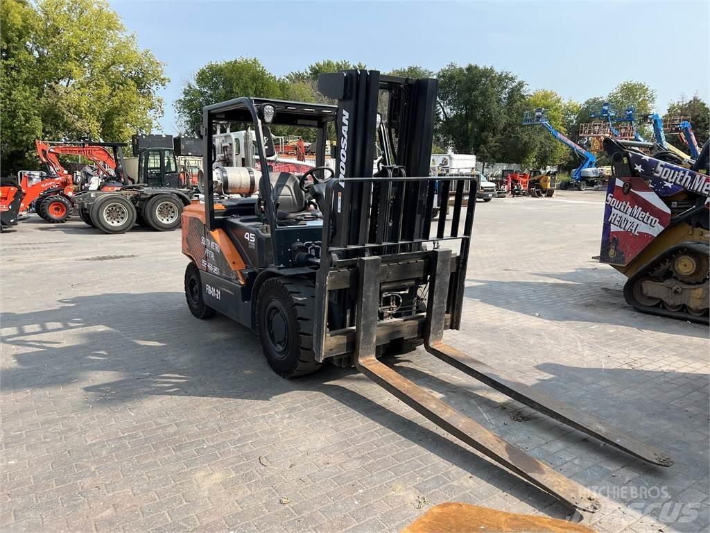 Doosan G45S-7 其他叉车