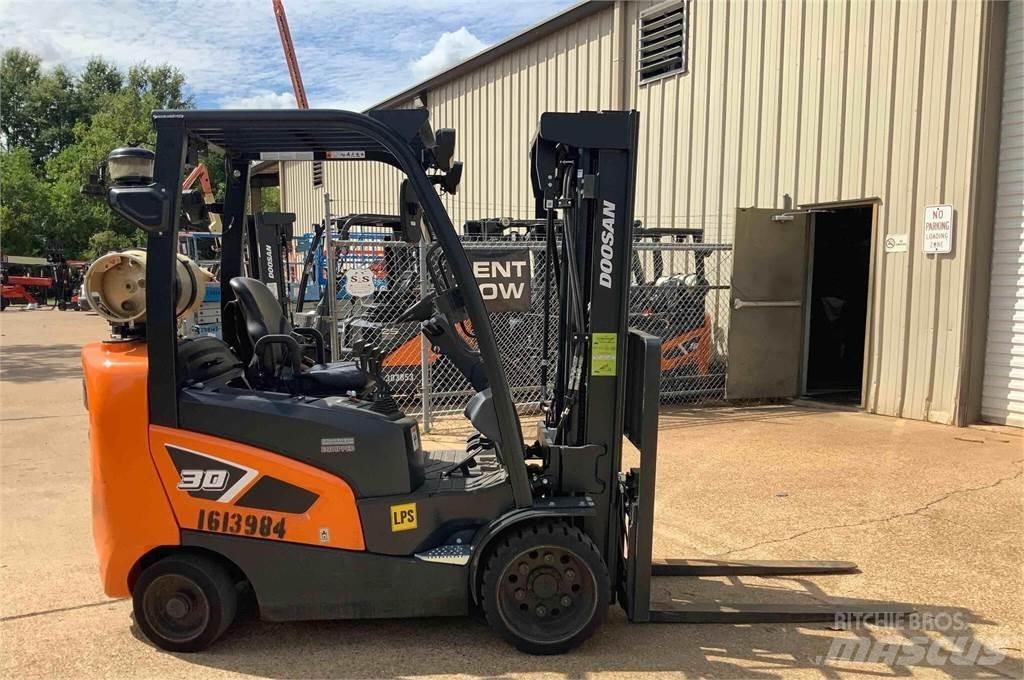 Doosan GC30S-9 其他叉车