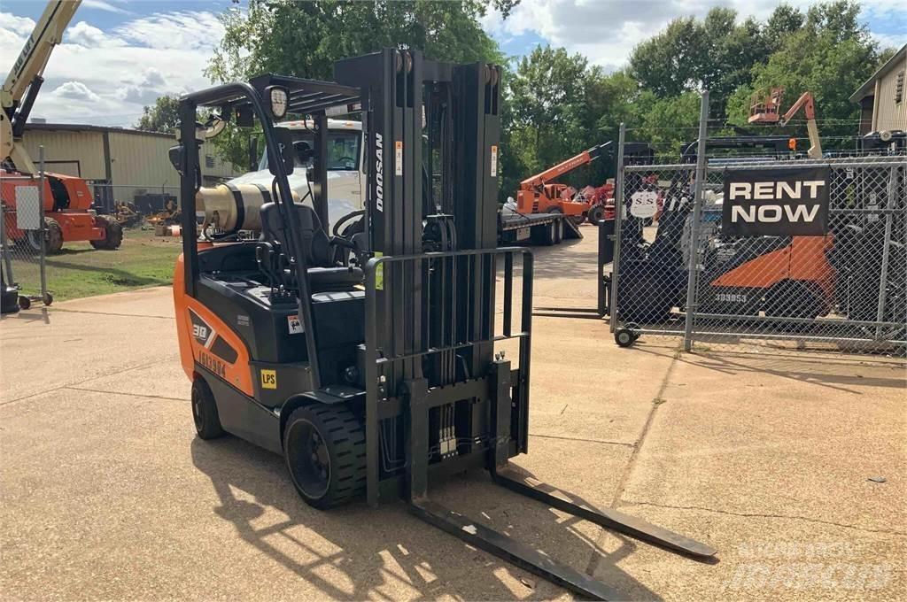 Doosan GC30S-9 其他叉车