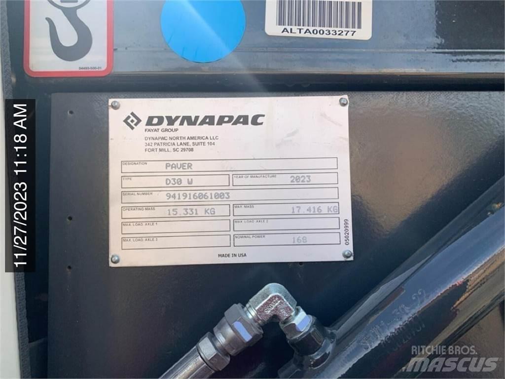 Dynapac D30W 沥青摊铺机