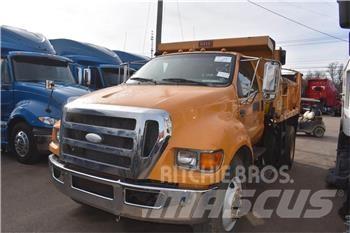 Ford F750 自卸式货车