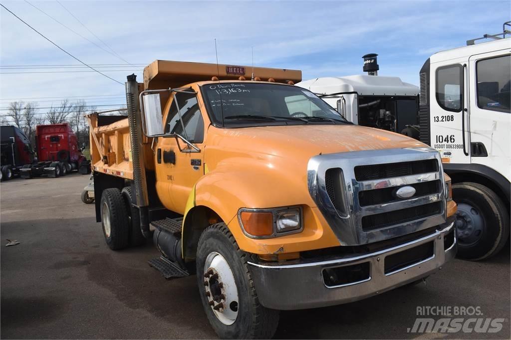 Ford F750 自卸式货车