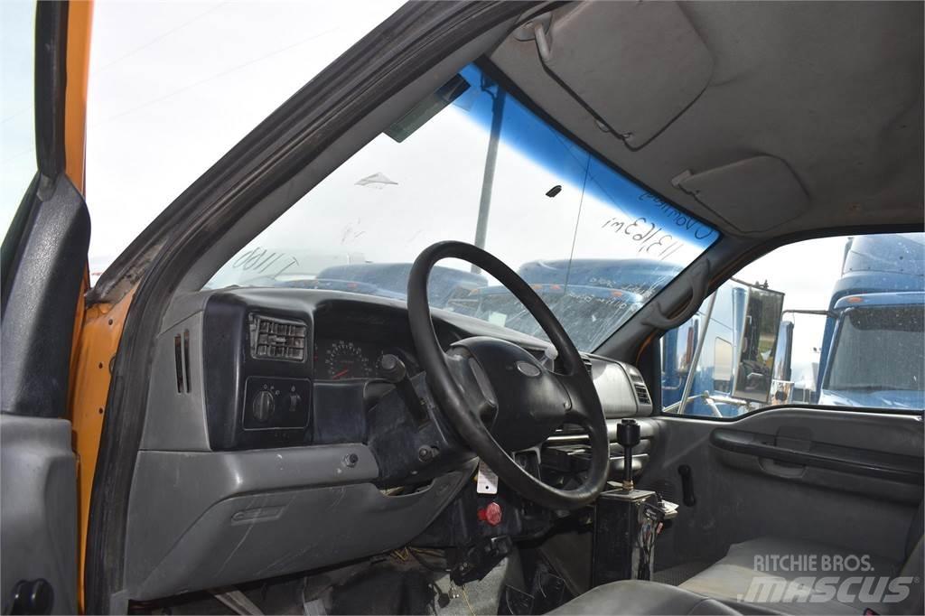 Ford F750 自卸式货车