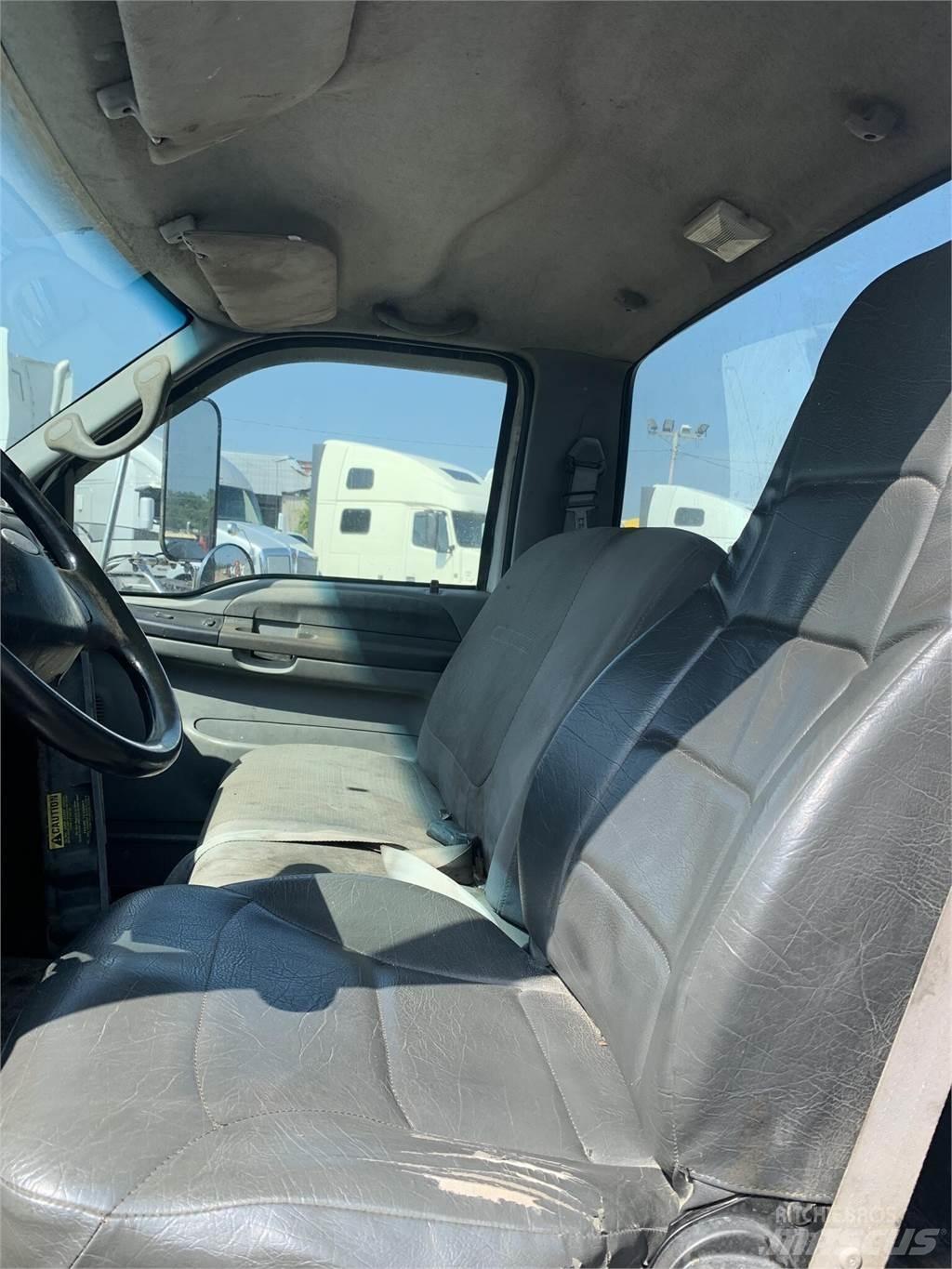 Ford F750 起重车