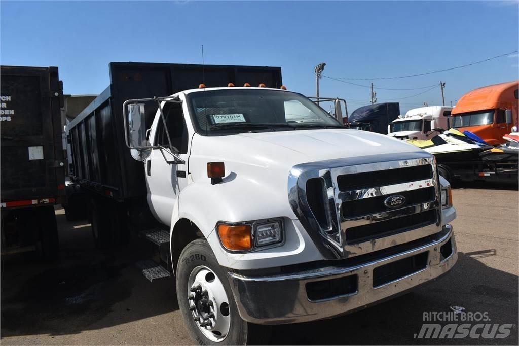 Ford F750 自卸式货车