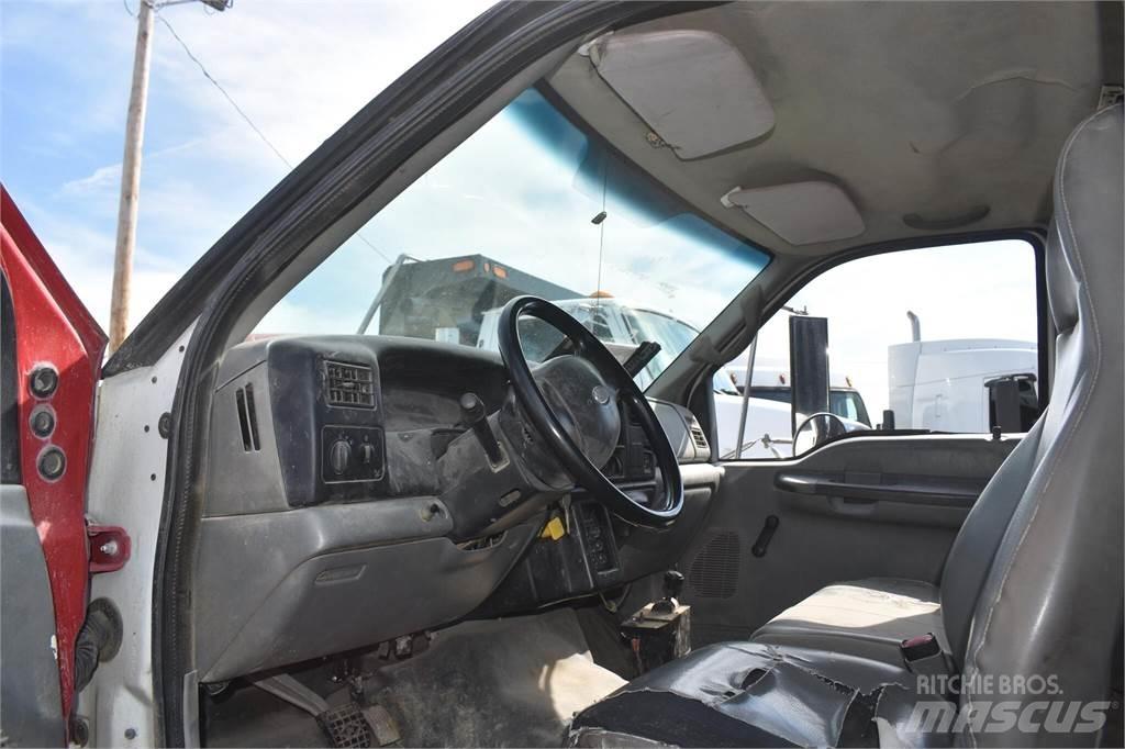 Ford F750 自卸式货车