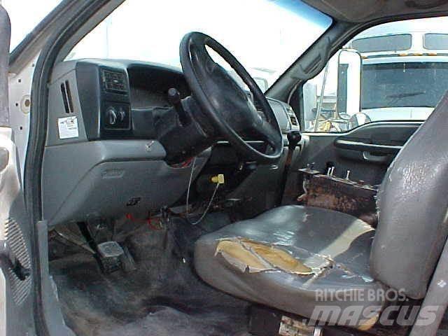 Ford F750 自卸式货车