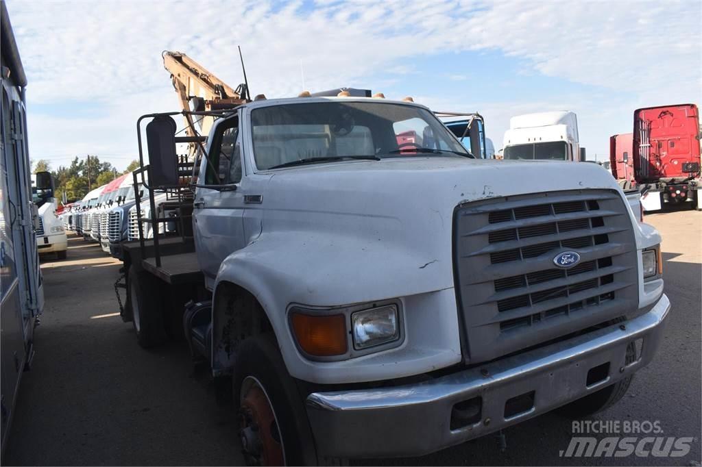 Ford F800 起重车